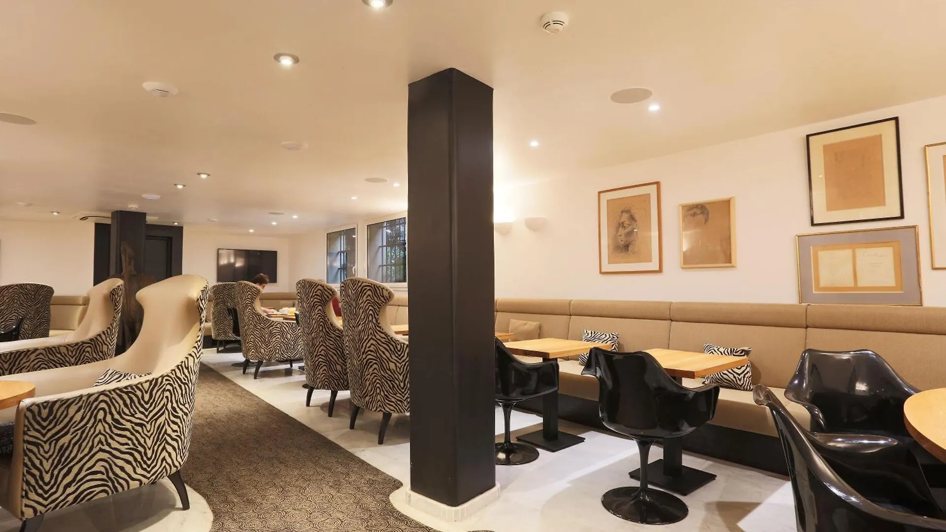 Hotel & Appartements Monsigny Niza Francia