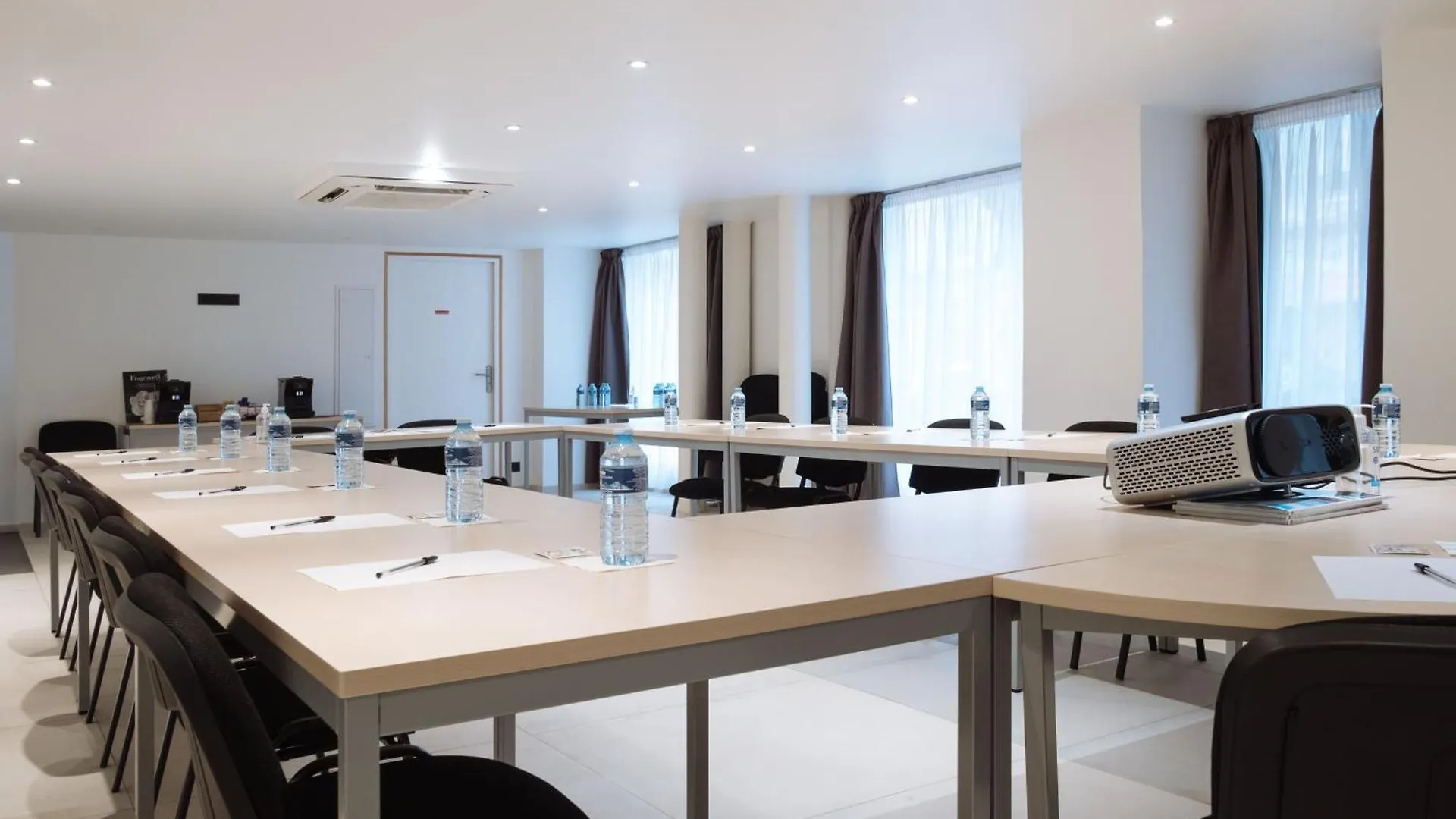 Hotel & Appartements Monsigny Nice 3*,